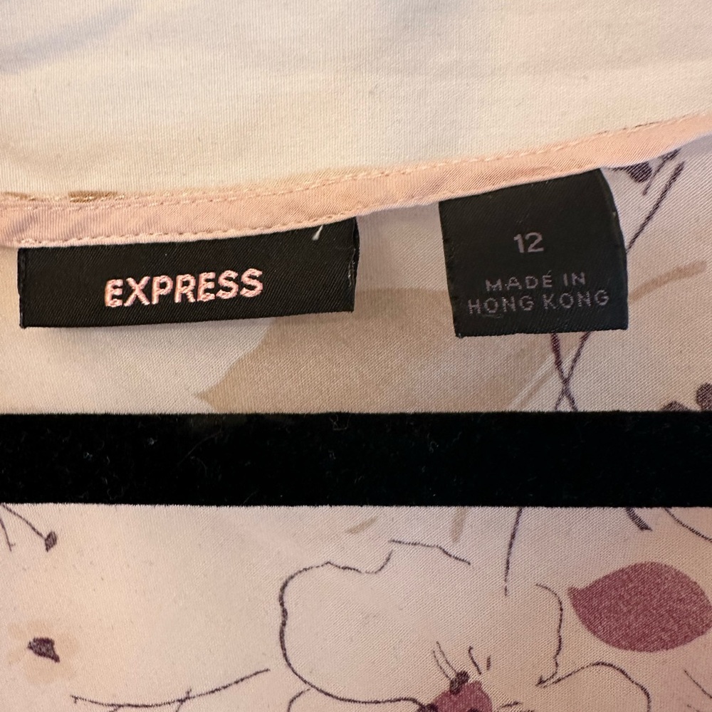 Express, size 12, light pink summer blouse